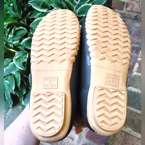 SPORTO FLANNEL LINED WATERPROOF DUCK BOOTS,  9M - Picture 10 of 15